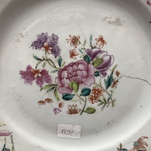 古玩陶瓷折枝花卉紋廣彩盤真品鑒賞圖
