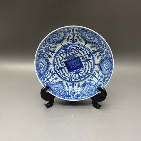 古玩陶瓷晚明青花盤真品鑒賞圖