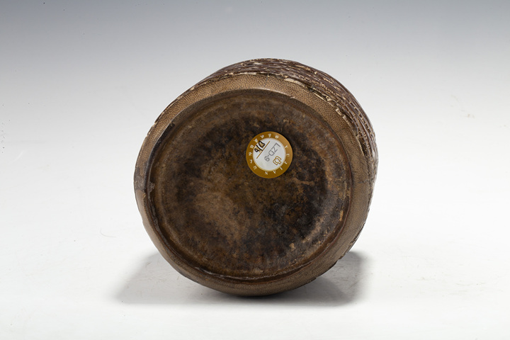 古玩雜項·竹雕雙龍戲珠紋筆筒
真品鑒賞圖