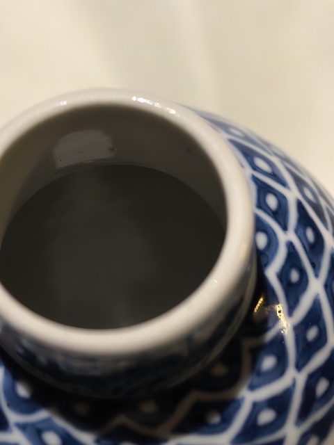 古玩陶瓷青花山水人物紋雞腿瓶真品鑒賞圖