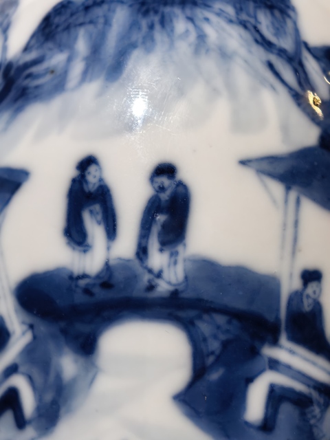 古玩陶瓷青花山水人物紋雞腿瓶真品鑒賞圖