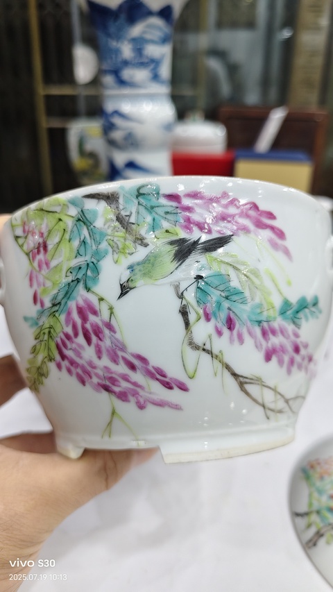 古玩陶瓷淺絳彩花鳥紋蓋罐真品鑒賞圖