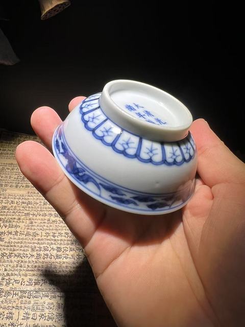 古玩陶瓷龍鶴紋青花碟真品鑒賞圖