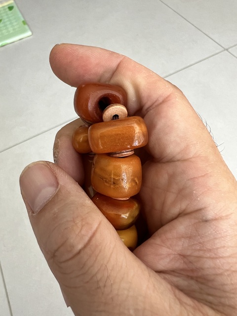 古玩玉器天然老蜜蠟手串真品鑒賞圖