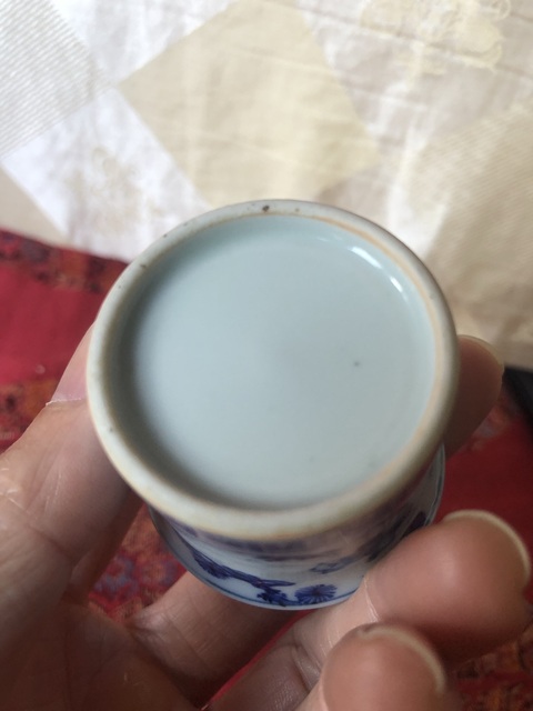 古玩陶瓷人物紋青花杯真品鑒賞圖