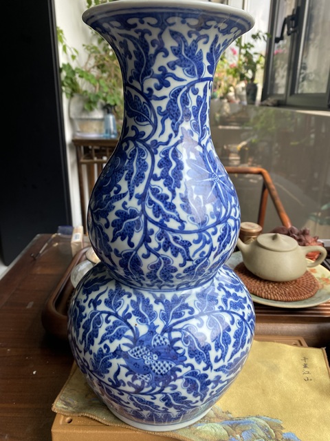 古玩陶瓷清光緒 青花纏枝花卉紋葫蘆瓶真品鑒賞圖