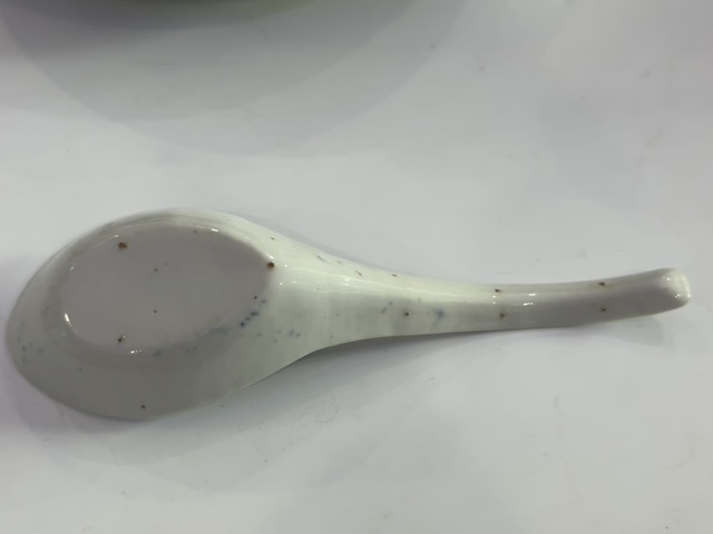 古玩陶瓷青花趕珠龍紋調羹拍賣,當前價格1366元