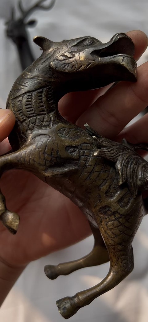 古玩銅器銅瑞獸真品鑒賞圖