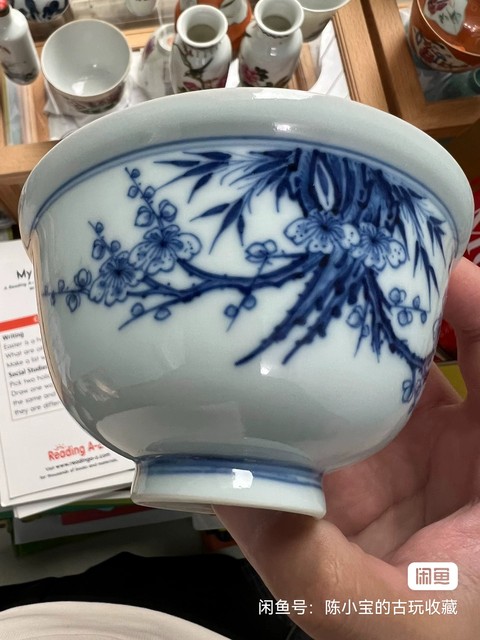 古玩陶瓷花鳥紋青花蓋碗真品鑒賞圖