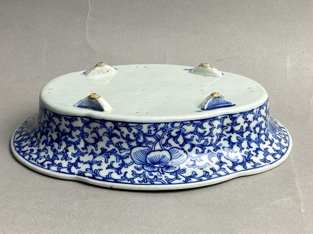 古玩陶瓷青花纏枝花卉海棠形水仙盤真品鑒賞圖