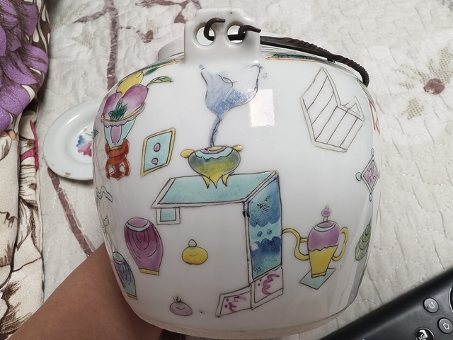 古玩陶瓷粉彩提梁壺真品鑒賞圖