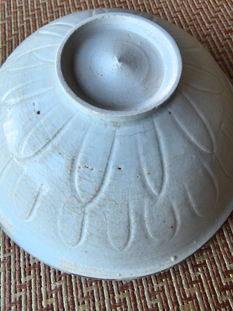 古玩陶瓷青白釉刻花碗真品鑒賞圖