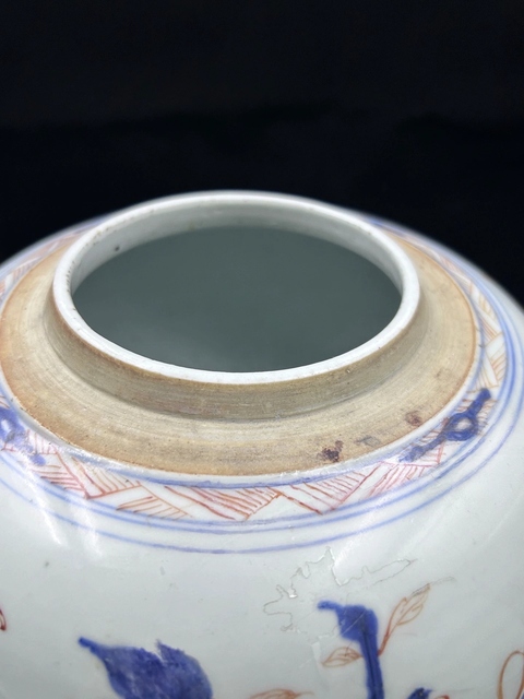 古玩陶瓷青花釩紅花鳥罐真品鑒賞圖