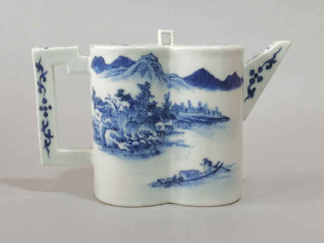 古玩陶瓷青花山水人物壽字紋雙聯(lián)壺真品鑒賞圖