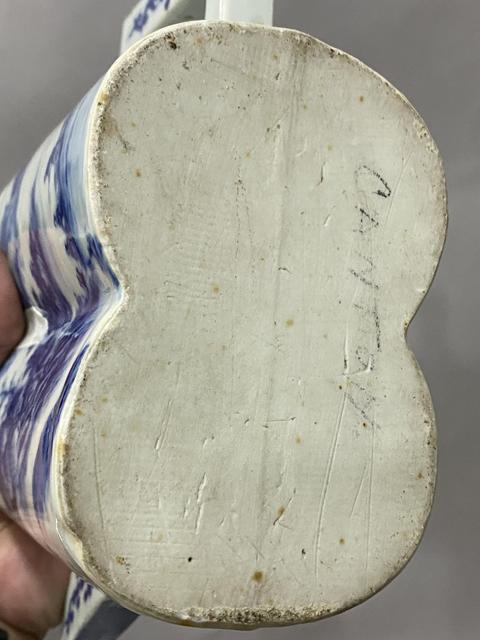 古玩陶瓷青花山水人物壽字紋雙聯(lián)壺真品鑒賞圖