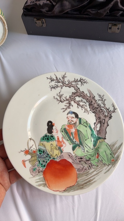 古玩陶瓷人物紋五彩盤真品鑒賞圖