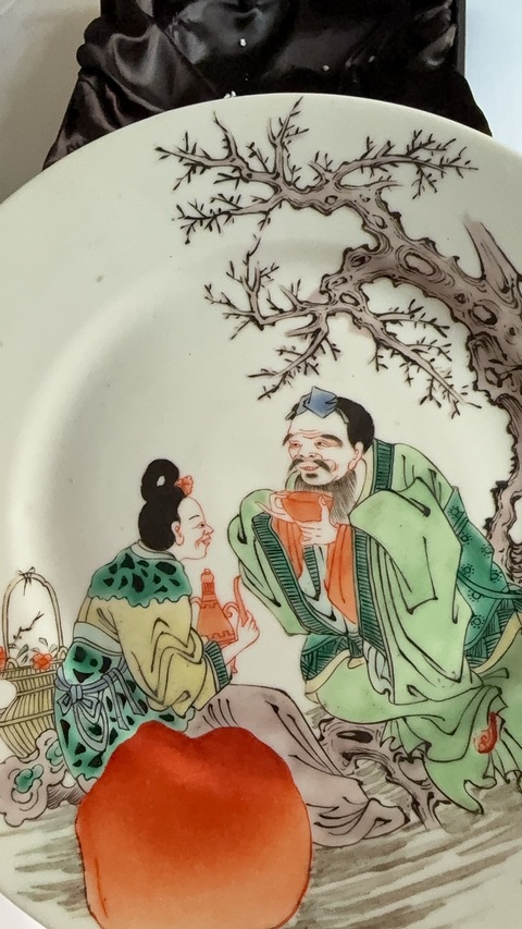 古玩陶瓷人物紋五彩盤真品鑒賞圖