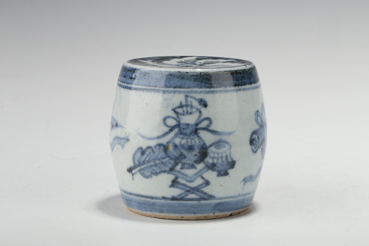 古玩陶瓷清中晚·青花博古紋鎮紙真品鑒賞圖