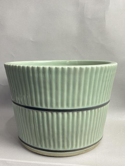 古玩陶瓷清中粉青釉竹節紋超大花盆真品鑒賞圖