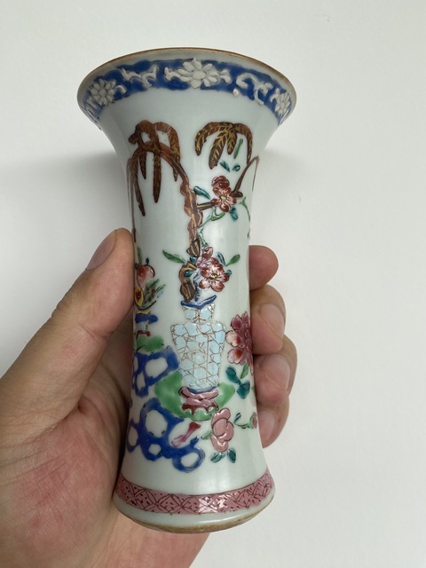 古玩陶瓷清雍正 粉彩花鳥紋花觚真品鑒賞圖