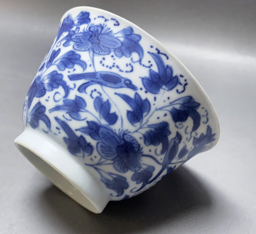古玩陶瓷花鳥紋青花杯真品鑒賞圖
