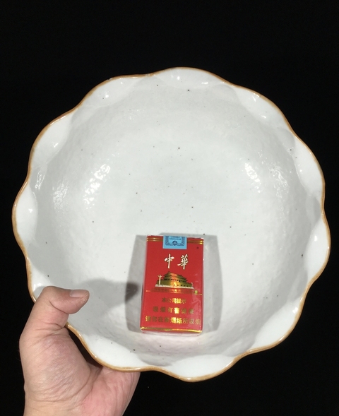 古玩陶瓷金玉滿堂粉彩花口碗真品鑒賞圖