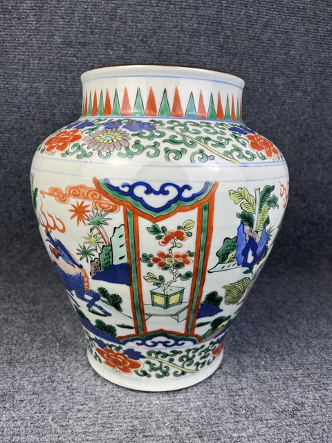 古玩陶瓷青花五彩麒麟瑞獸紋罐拍賣,當(dāng)前價(jià)格13888元