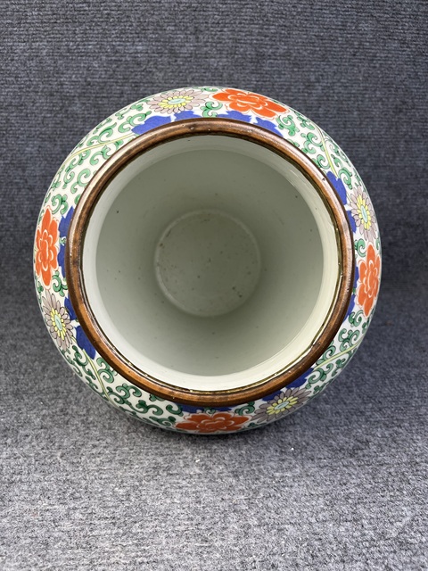 古玩陶瓷青花五彩麒麟瑞獸紋罐拍賣,當(dāng)前價(jià)格13888元