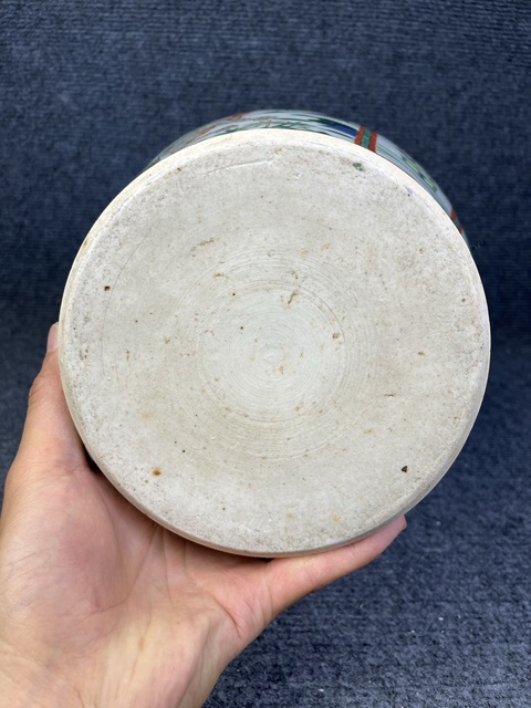 古玩陶瓷青花五彩麒麟瑞獸紋罐拍賣,當(dāng)前價(jià)格13888元
