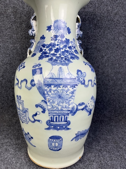 古玩陶瓷豆青青花博古花卉紋大瓶拍賣,當前價格3888元