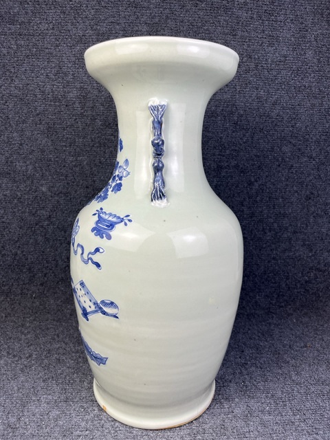 古玩陶瓷豆青青花博古花卉紋大瓶拍賣,當前價格3888元