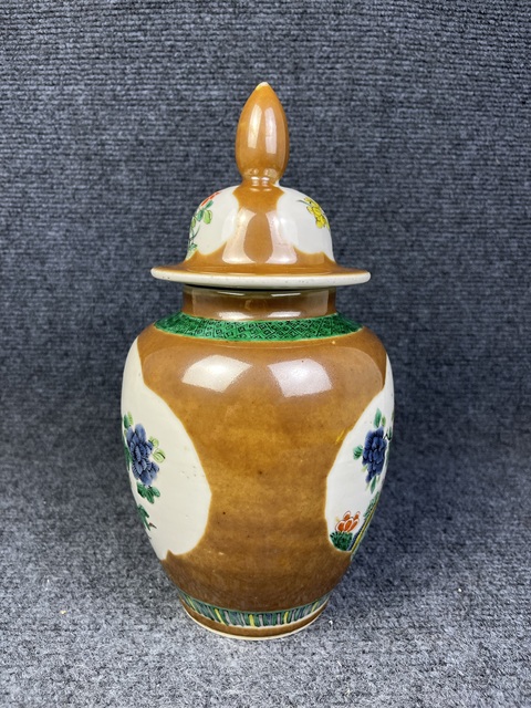 古玩陶瓷紫金釉開(kāi)窗五彩洞石花卉紋將軍罐拍賣,當(dāng)前價(jià)格3999元