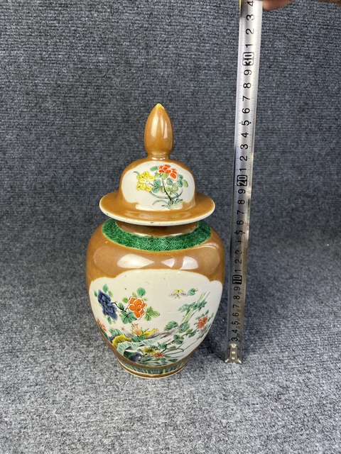 古玩陶瓷紫金釉開(kāi)窗五彩洞石花卉紋將軍罐拍賣,當(dāng)前價(jià)格3999元