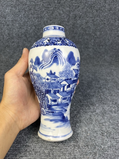 古玩陶瓷青花山水人物故事紋雞腿瓶拍賣,當前價格2388元