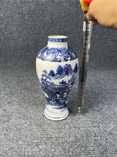 古玩陶瓷青花山水人物故事紋雞腿瓶拍賣,當前價格2388元