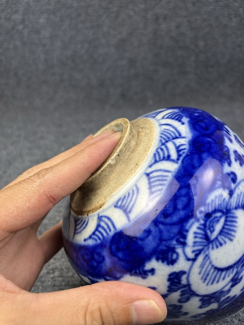 古玩陶瓷青花纏枝花卉紋喜字罐拍賣，當(dāng)前價格699元