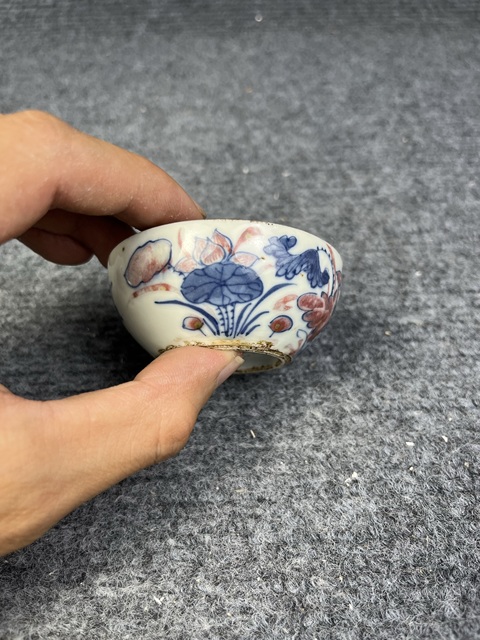 古玩陶瓷青花釉里紅蓮池鴛鴦紋印色盒拍賣,當前價格8888元