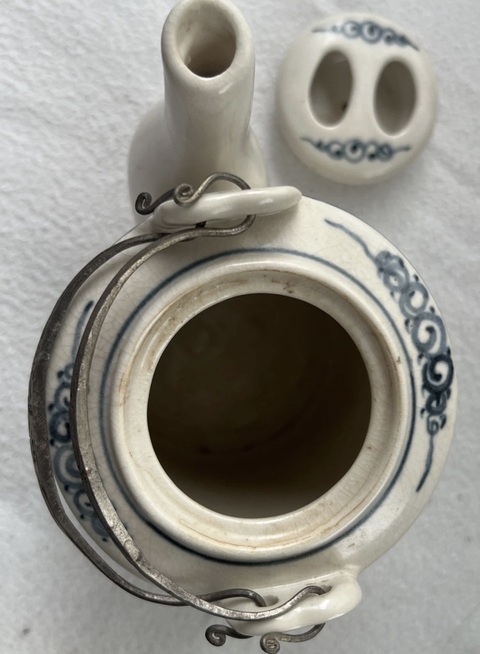 古玩陶瓷青花壺真品鑒賞圖