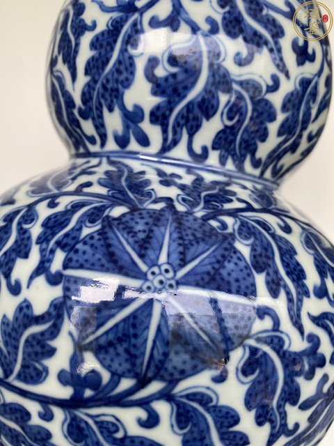 古玩陶瓷青花纏枝蓮紋葫蘆瓶真品鑒賞圖