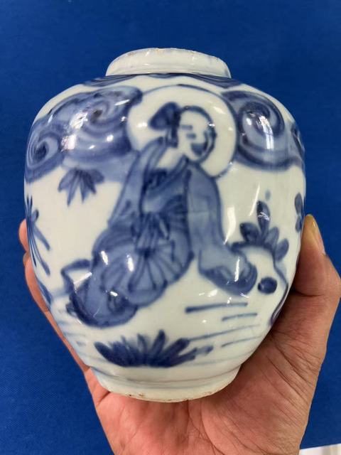 古玩陶瓷青花愛鵝圖蓋罐真品鑒賞圖