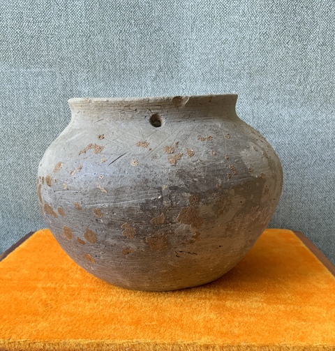 古玩陶瓷灰陶罐真品鑒賞圖