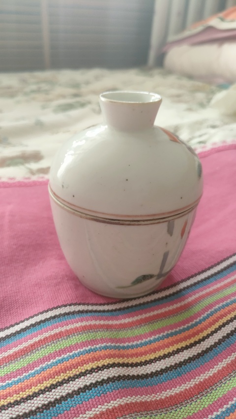古玩陶瓷粉彩蓋盅真品鑒賞圖