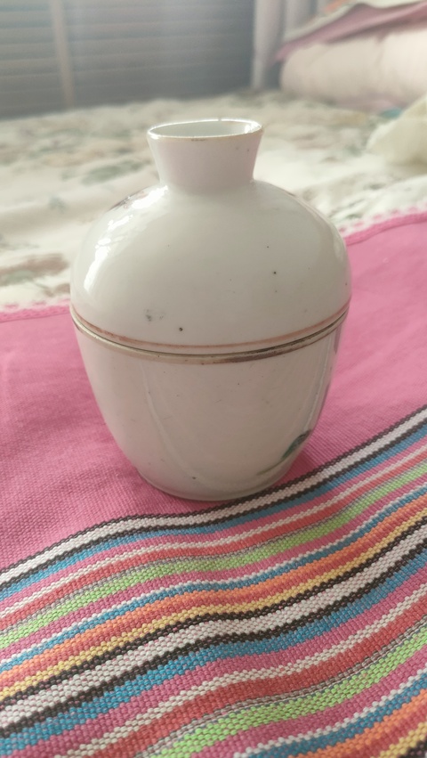 古玩陶瓷粉彩蓋盅真品鑒賞圖