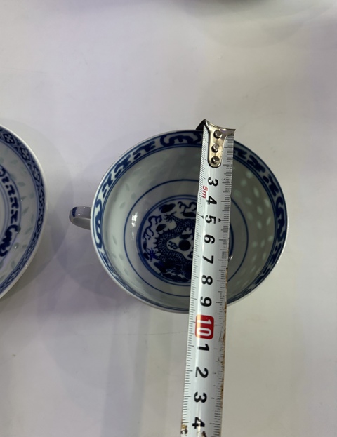 古玩陶瓷玲瓏瓷青花杯盤(pán)真品鑒賞圖