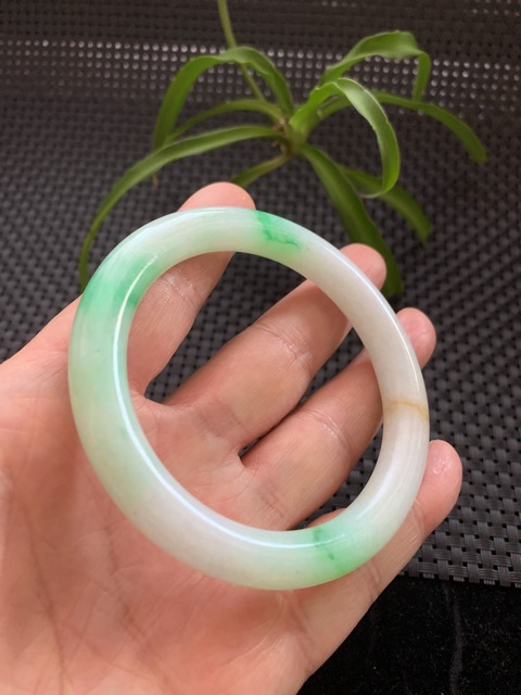 古玩玉器清代天然翡翠手鐲拍賣，當前價格66000元