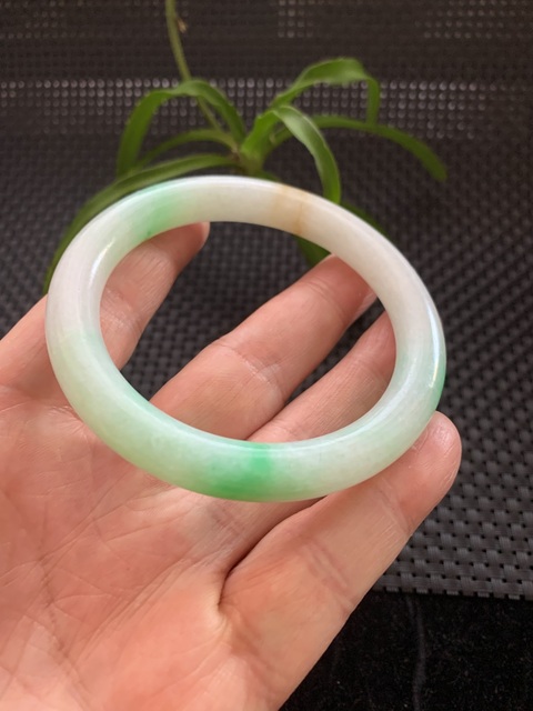 古玩玉器清代天然翡翠手鐲拍賣，當前價格66000元