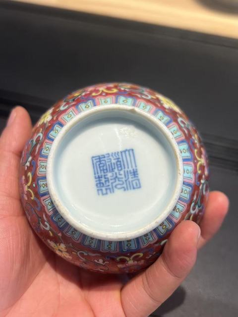 古玩陶瓷民國粉彩真品鑒賞圖