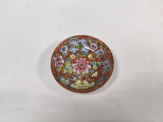 古玩陶瓷民國百花不落地粉彩小盤真品鑒賞圖