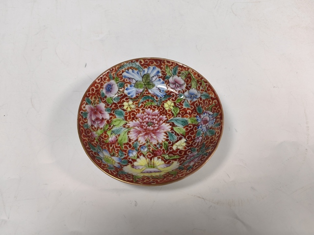 古玩陶瓷民國百花不落地粉彩小盤真品鑒賞圖