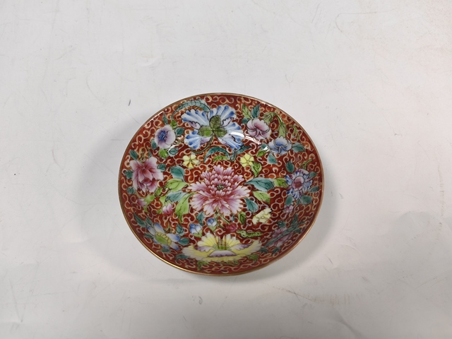 古玩陶瓷民國百花不落地粉彩小盤真品鑒賞圖